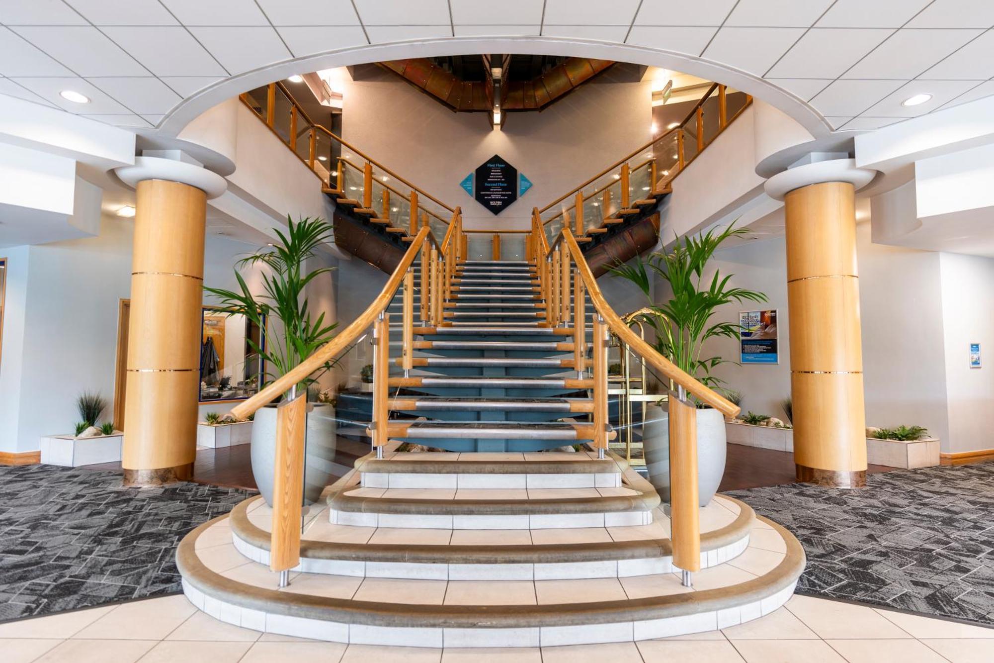 The Bolton Stadium Hotel, A Member Of Radisson Individuals Exteriér fotografie
