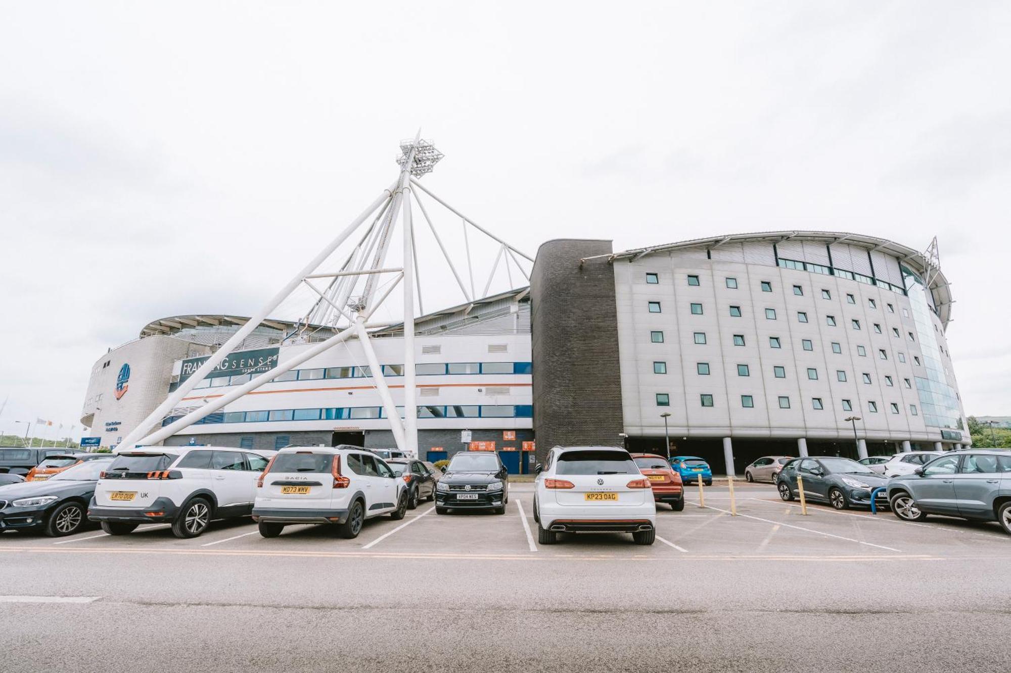 The Bolton Stadium Hotel, A Member Of Radisson Individuals Exteriér fotografie