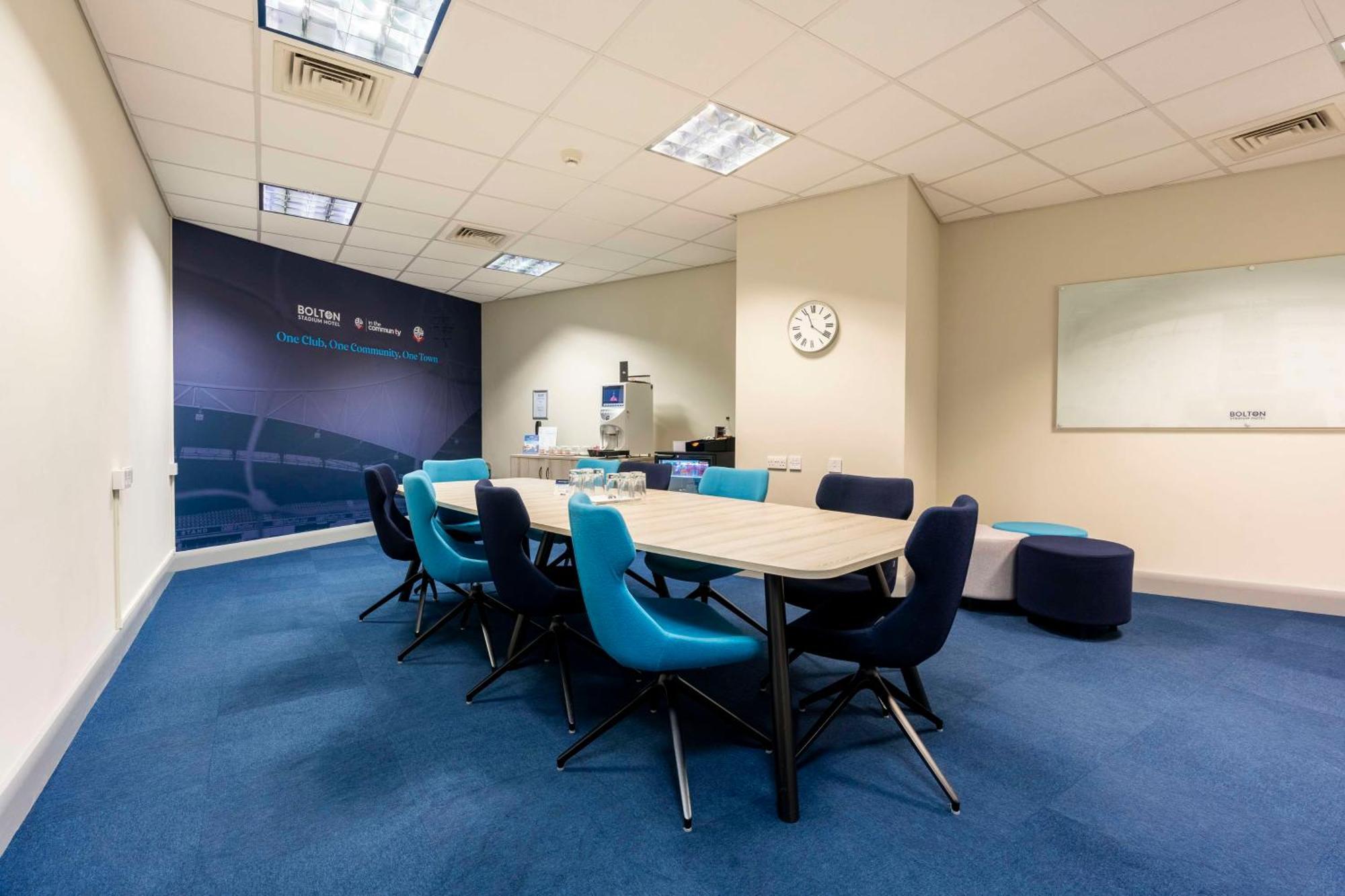 The Bolton Stadium Hotel, A Member Of Radisson Individuals Exteriér fotografie