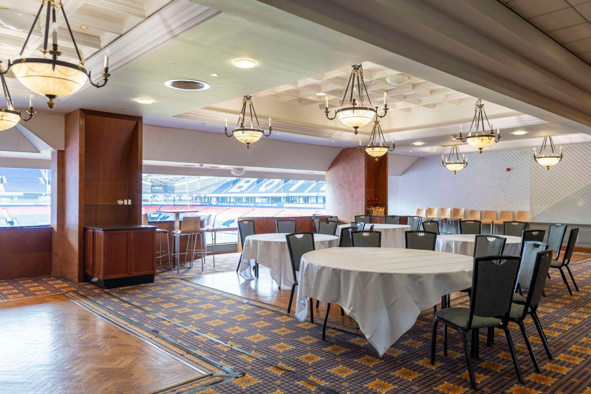 The Bolton Stadium Hotel, A Member Of Radisson Individuals Exteriér fotografie