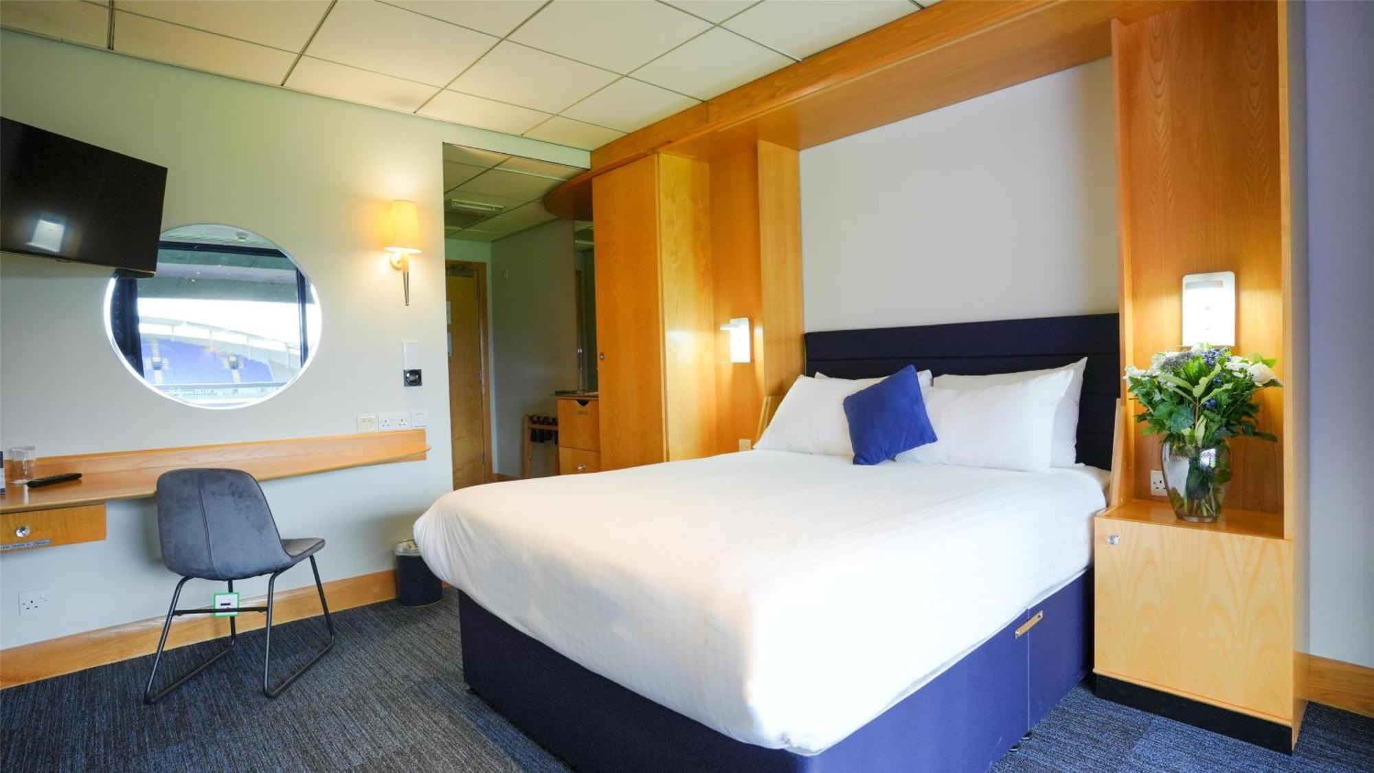 The Bolton Stadium Hotel, A Member Of Radisson Individuals Exteriér fotografie