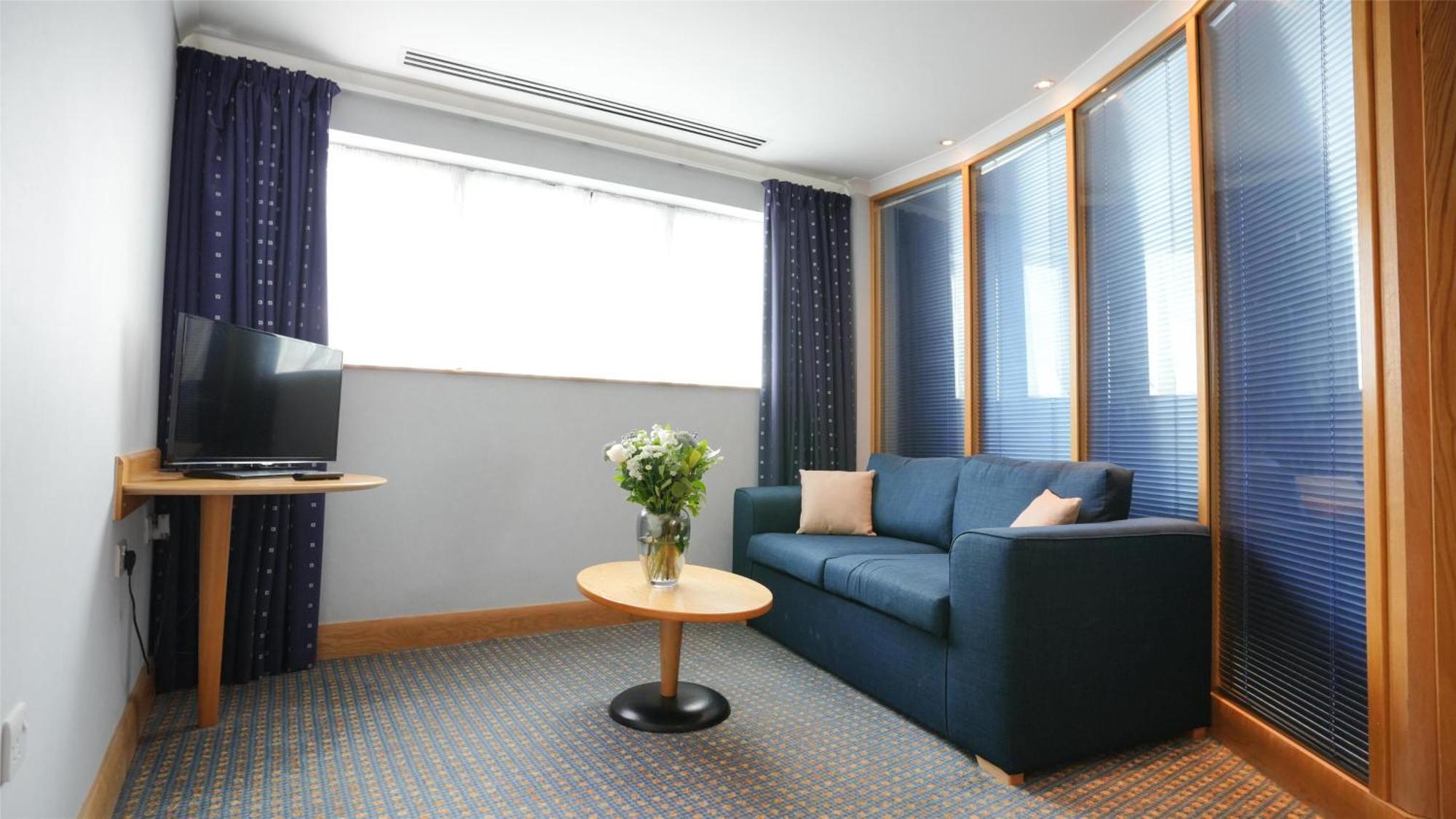 The Bolton Stadium Hotel, A Member Of Radisson Individuals Exteriér fotografie