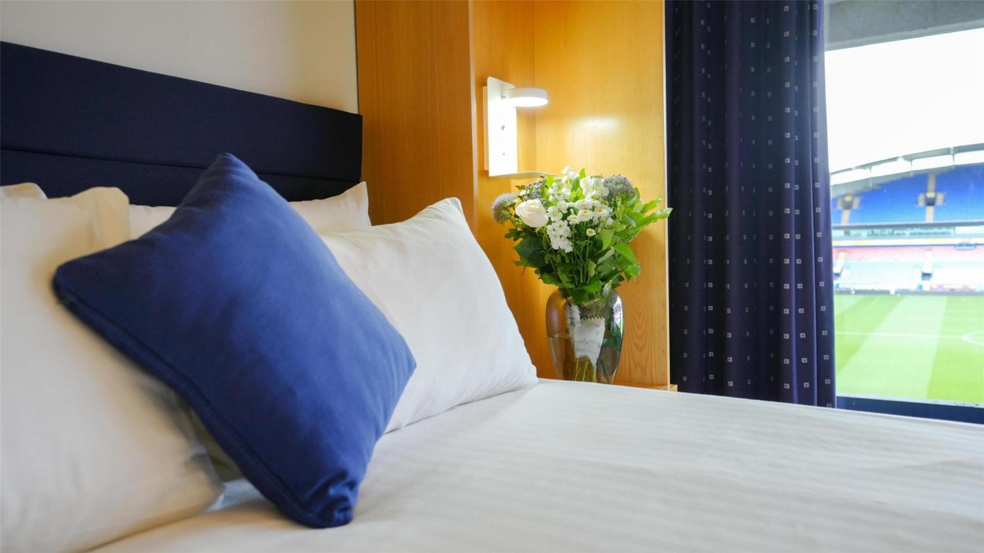The Bolton Stadium Hotel, A Member Of Radisson Individuals Exteriér fotografie